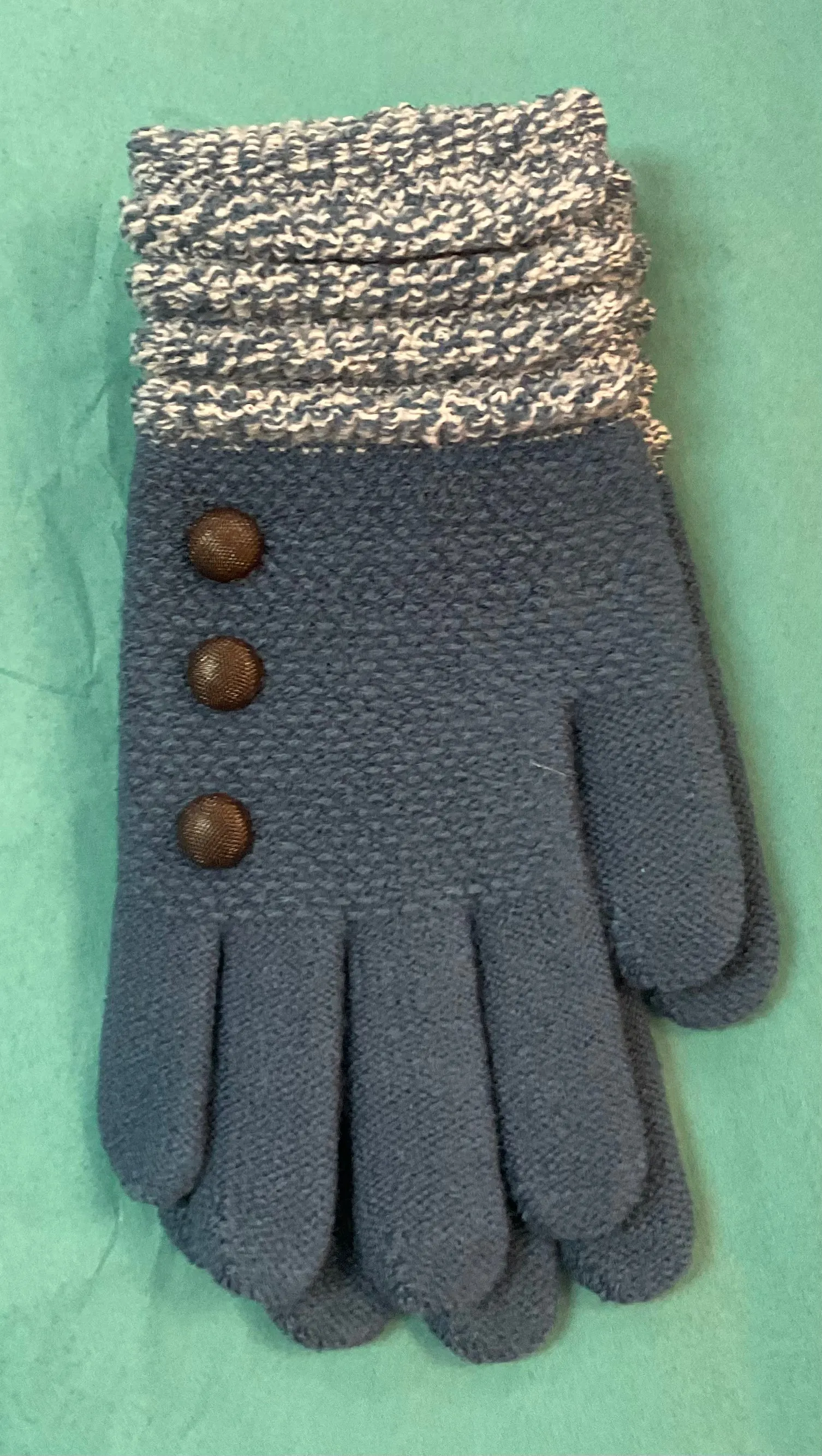 Britt’s Knits Button Gloves