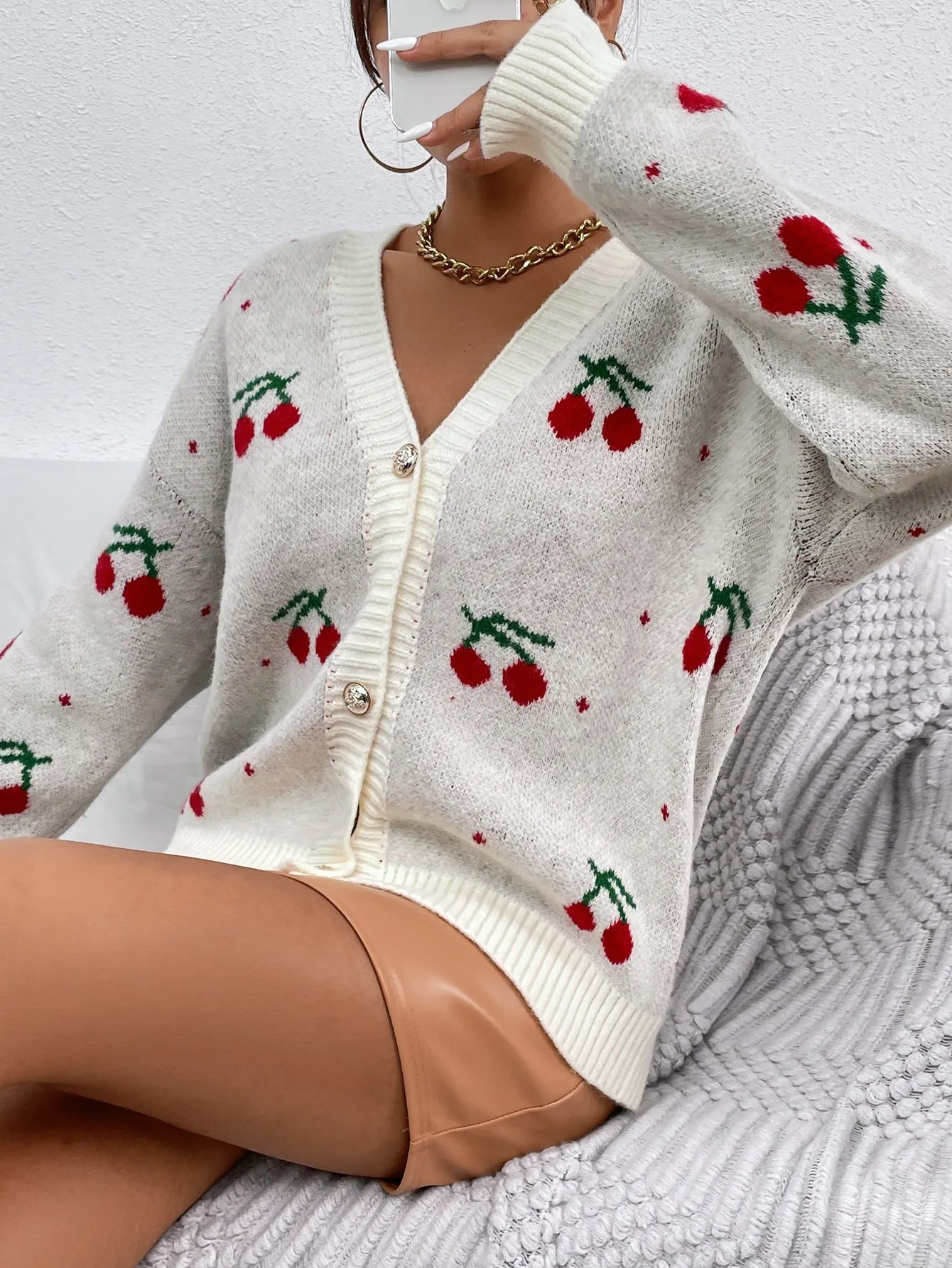 Casual Fruit&Vegetable Button Front Long Sleeve V Neck Regular Women Cardigan