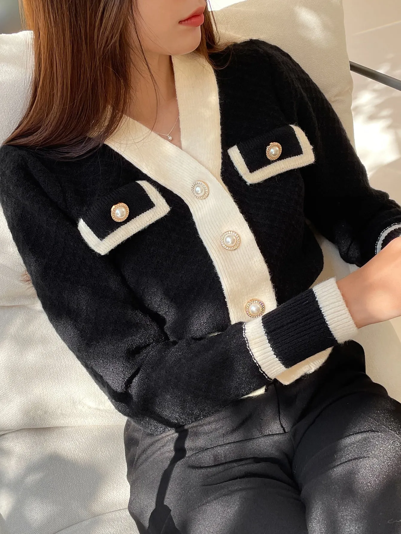 DAZY Contrast Trim Button Front Cardigan