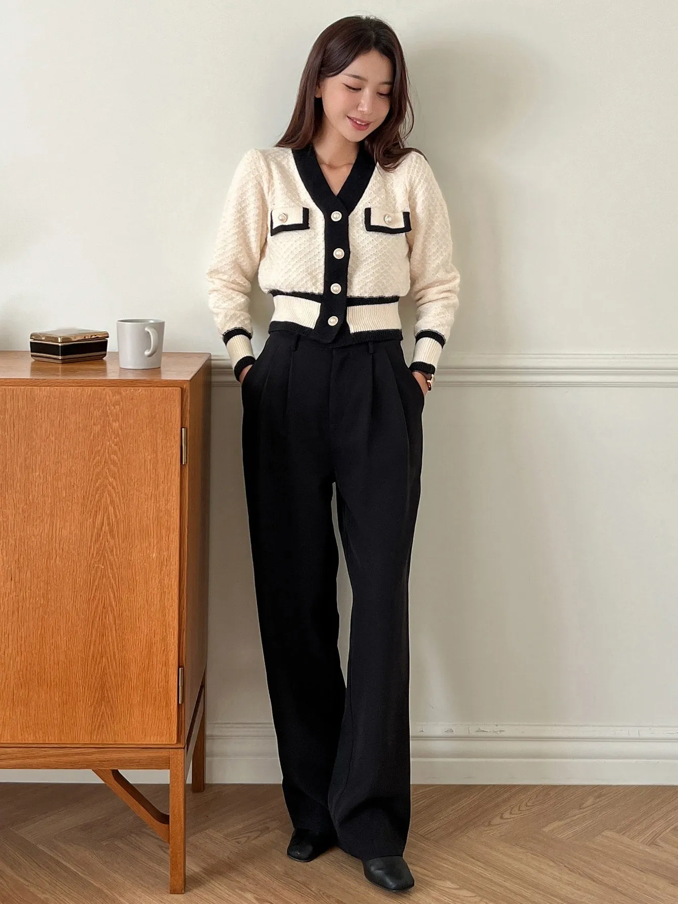 DAZY Contrast Trim Button Front Cardigan