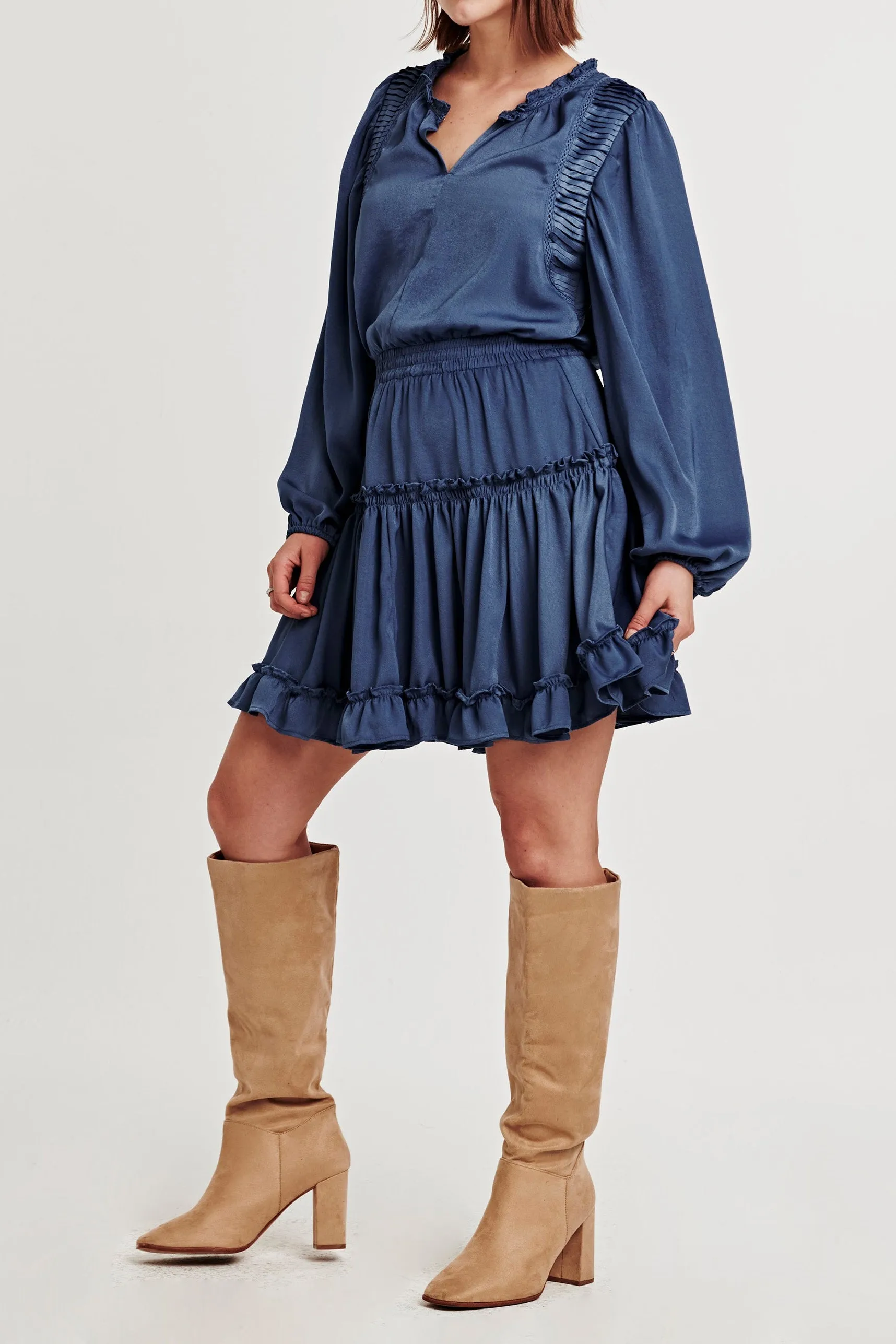 JAZMINE PLEATED DRESS BLUE EYES