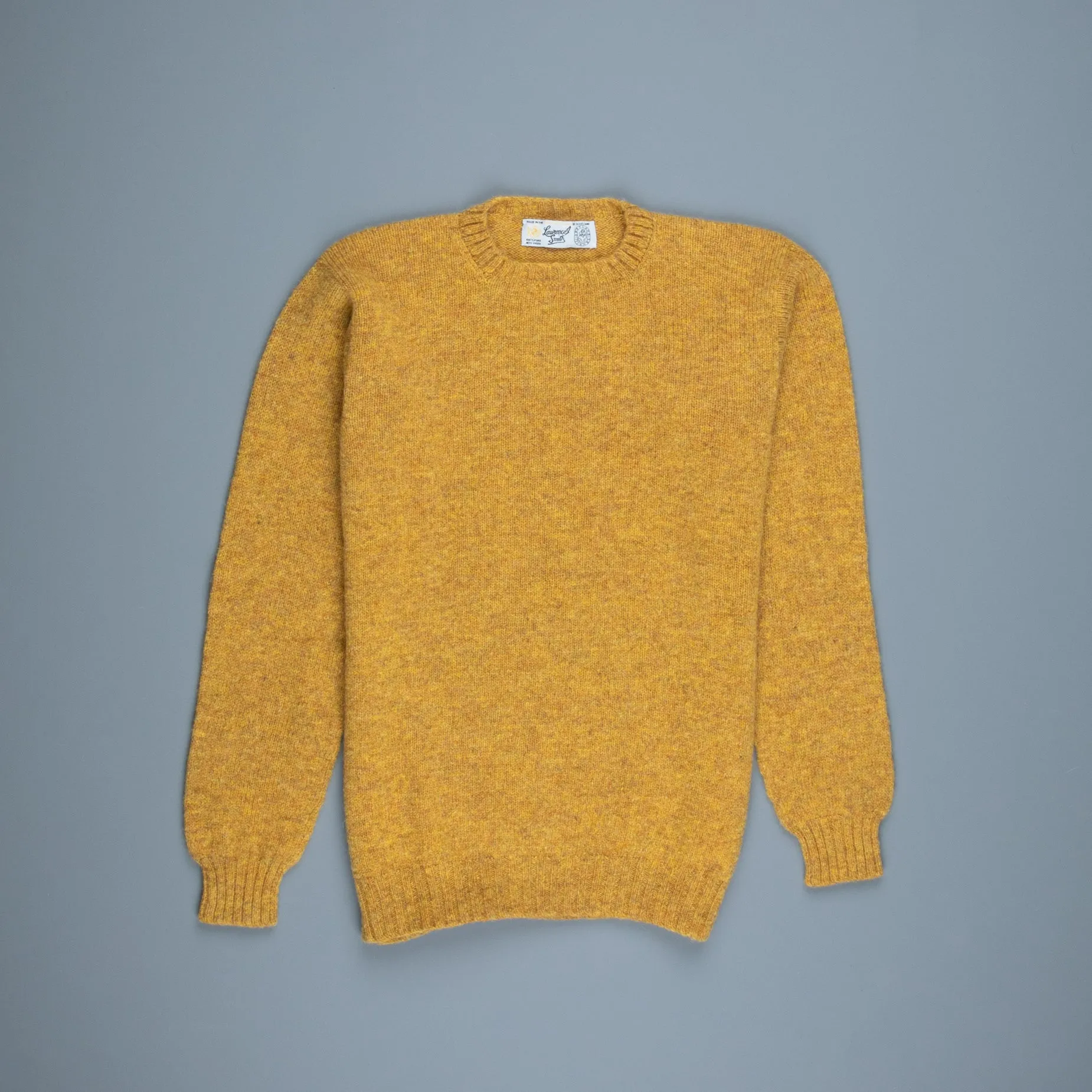 Laurence J. Smith Super soft Seamless Crew Neck Pullover Cummin