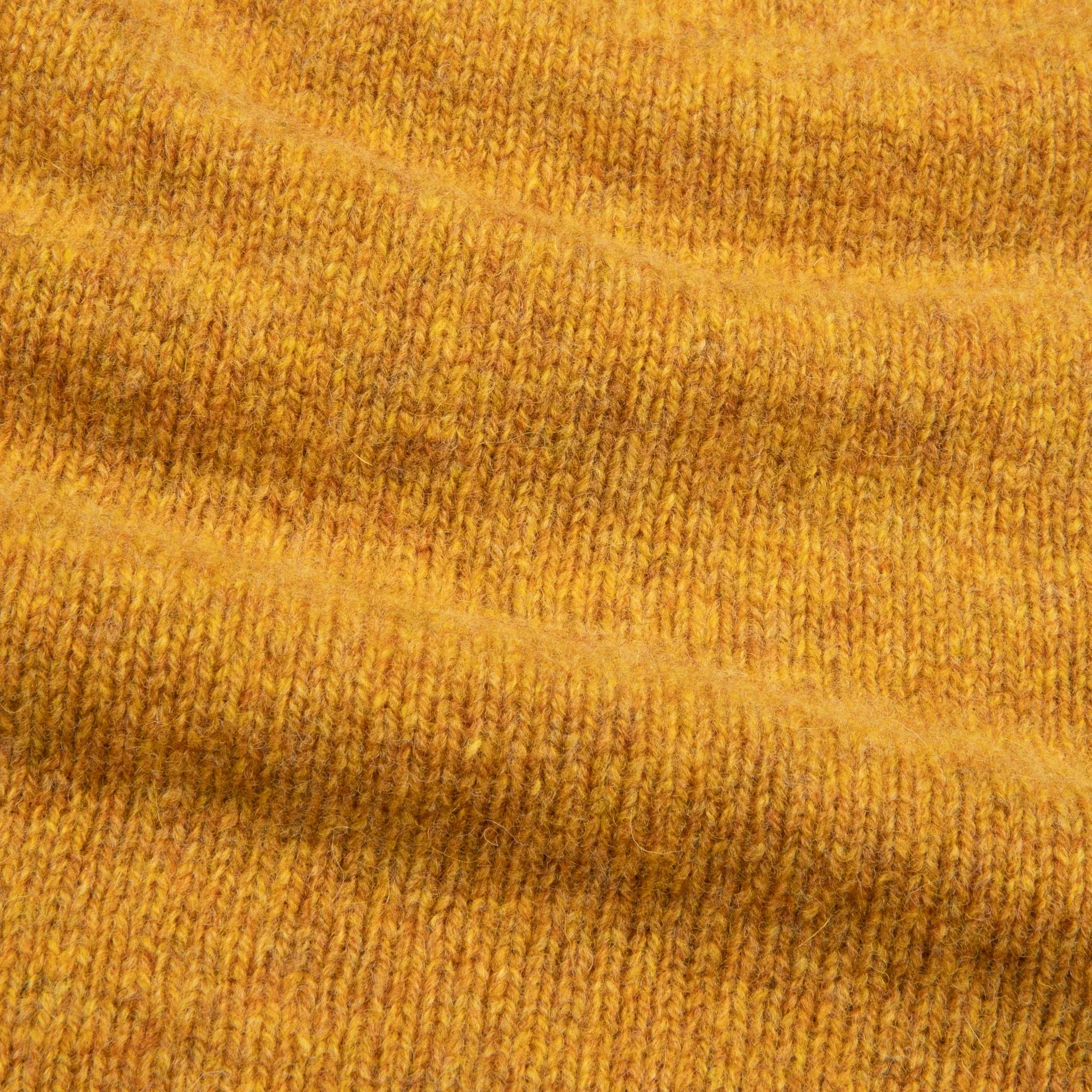 Laurence J. Smith Super soft Seamless Crew Neck Pullover Cummin
