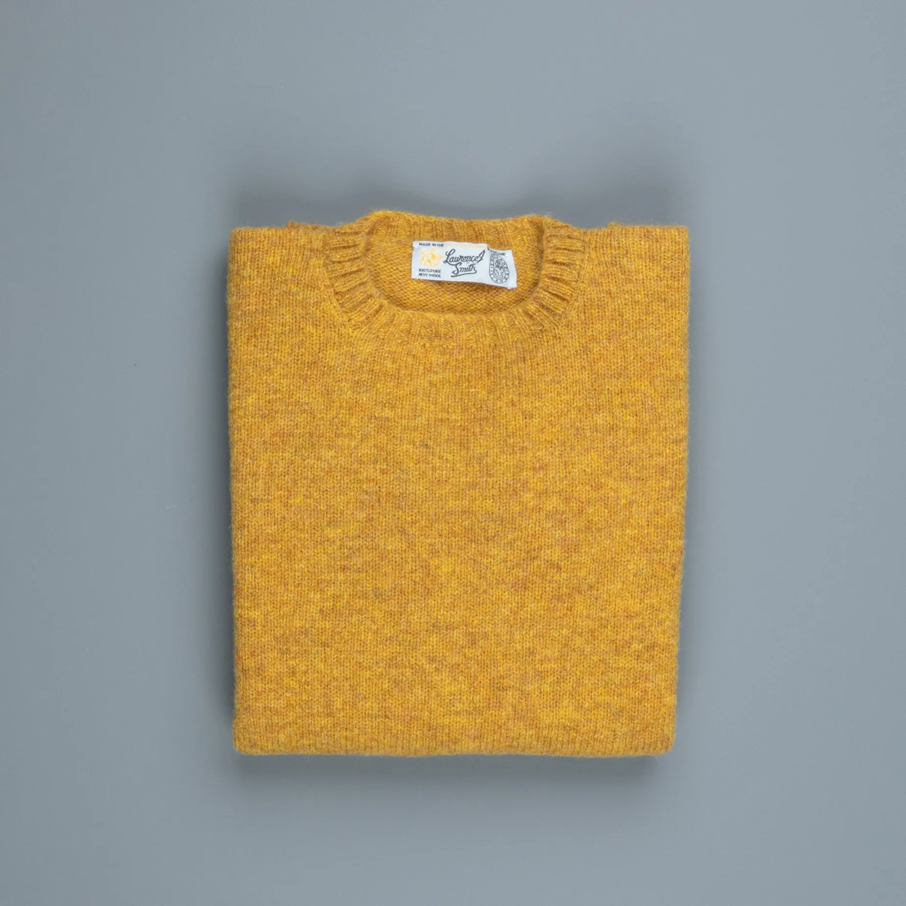 Laurence J. Smith Super soft Seamless Crew Neck Pullover Cummin