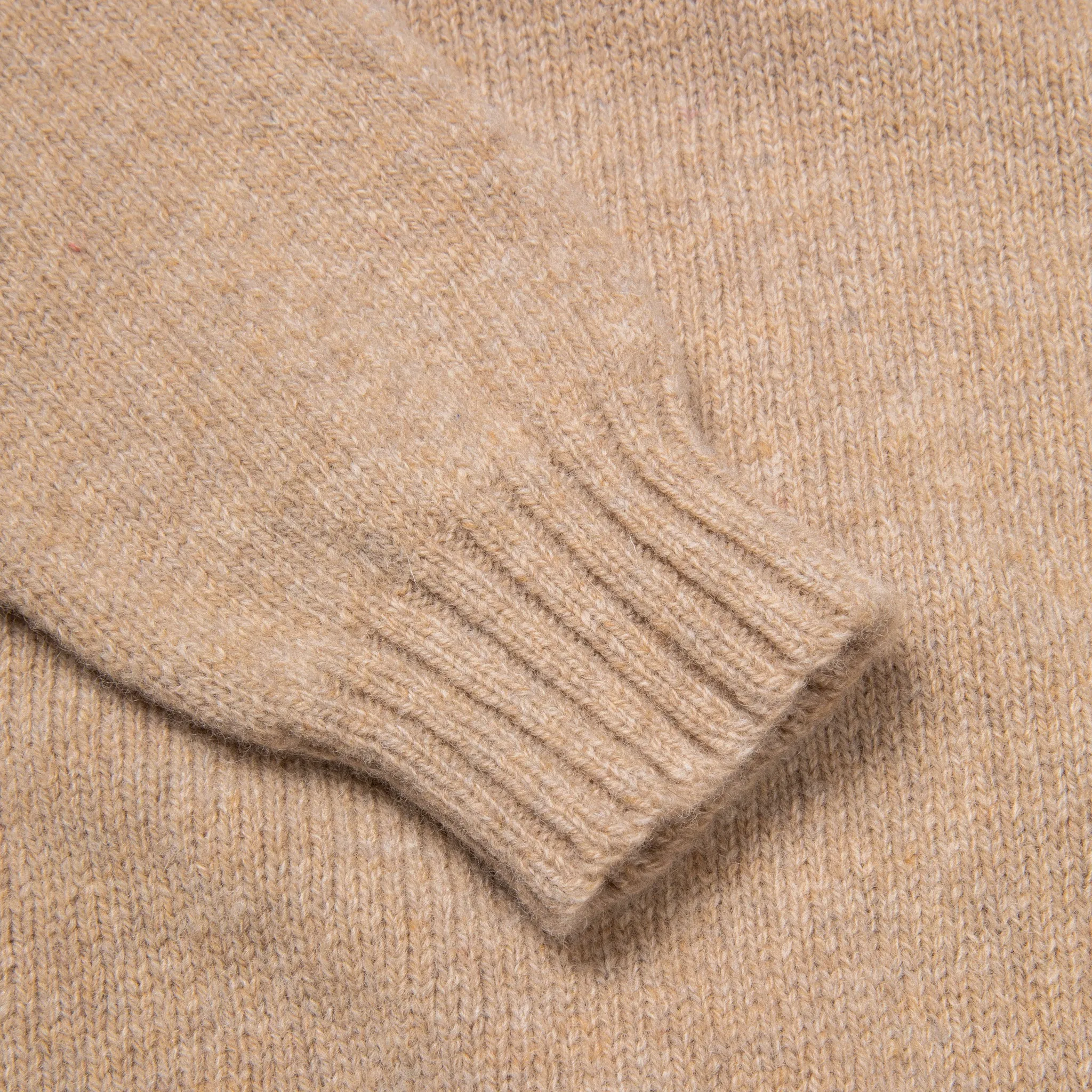 Laurence J. Smith Super soft Seamless Crew Neck Pullover Oatmilk
