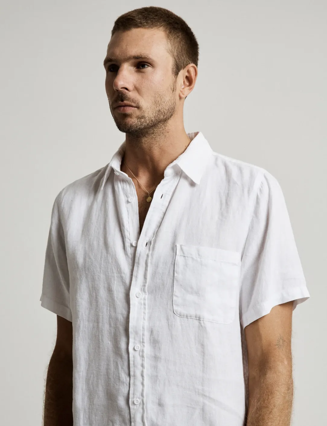 Mr Simple Linen Short Sleeve Shirt in White