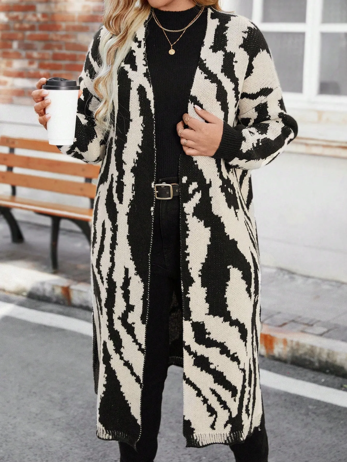 Plus Size Women's Zebra Stripe Lantern Sleeve Cardigan