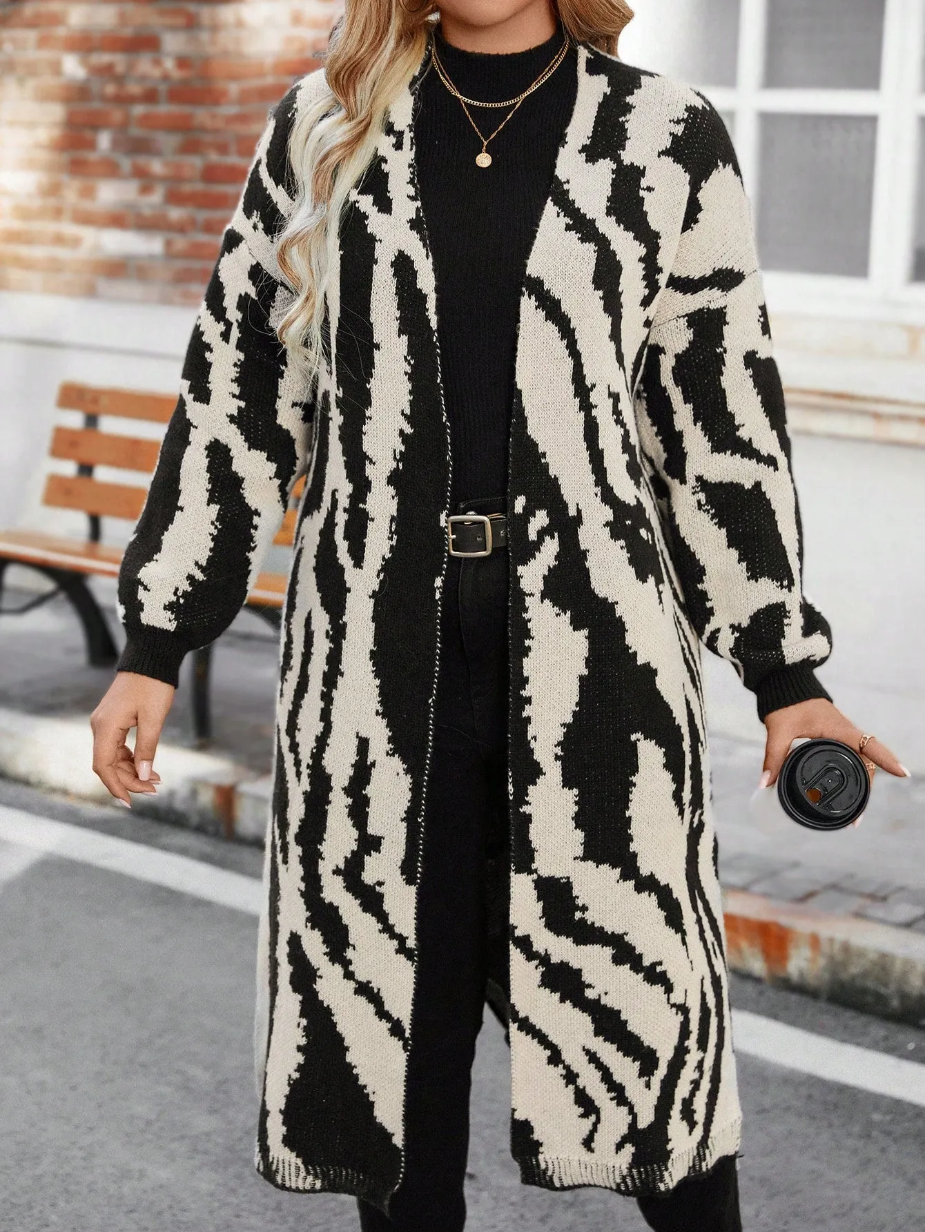 Plus Size Women's Zebra Stripe Lantern Sleeve Cardigan