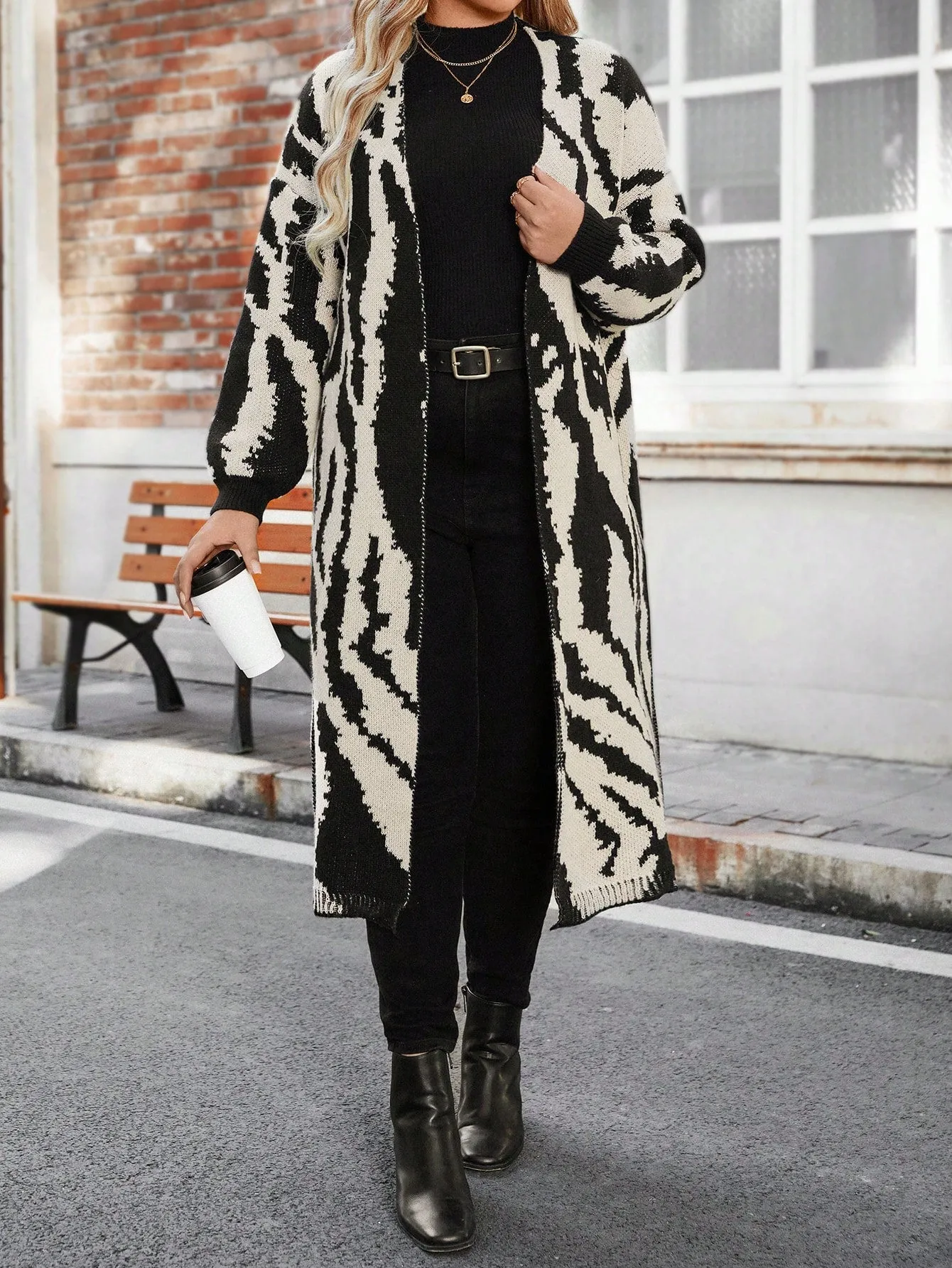 Plus Size Women's Zebra Stripe Lantern Sleeve Cardigan